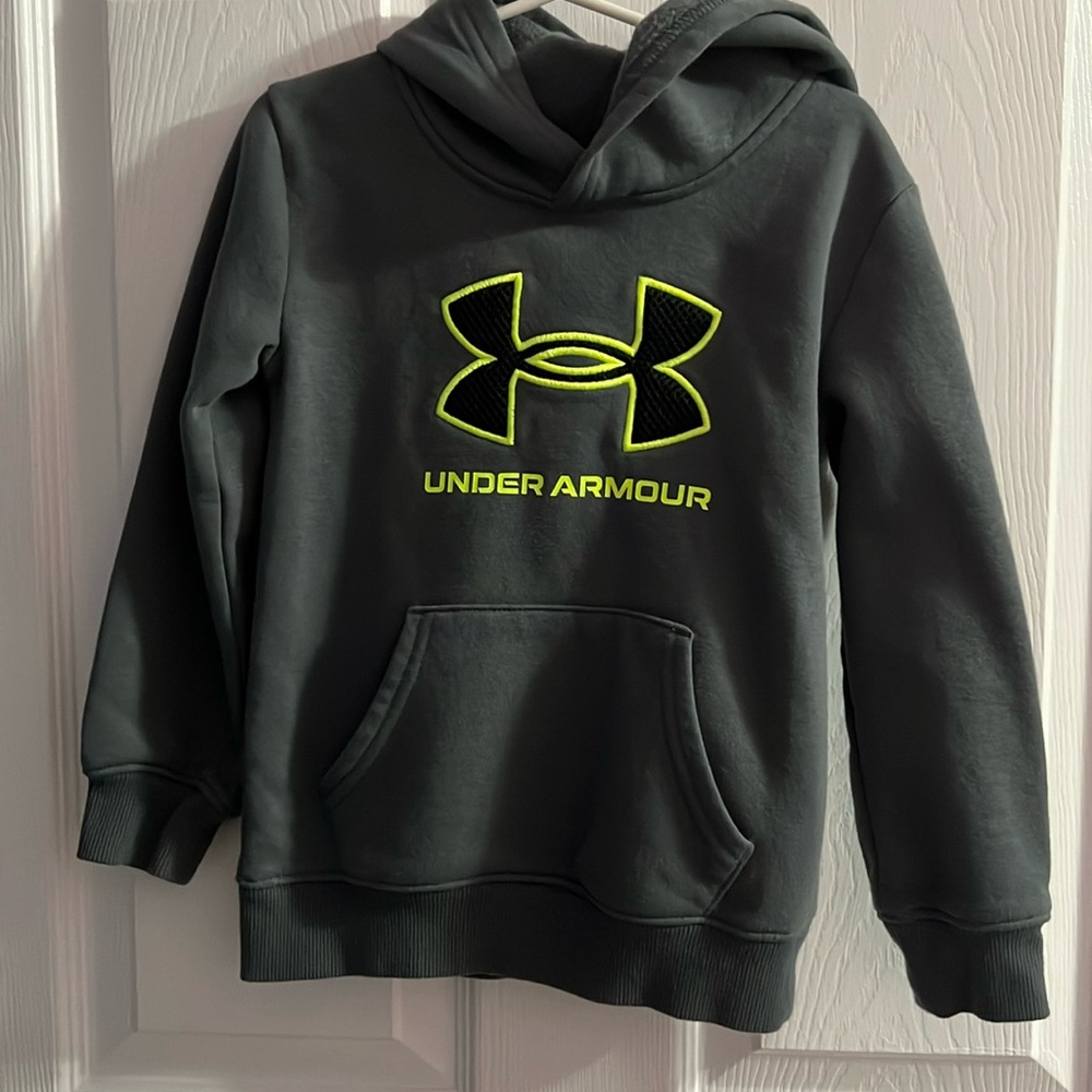 Under armour sweatshirt